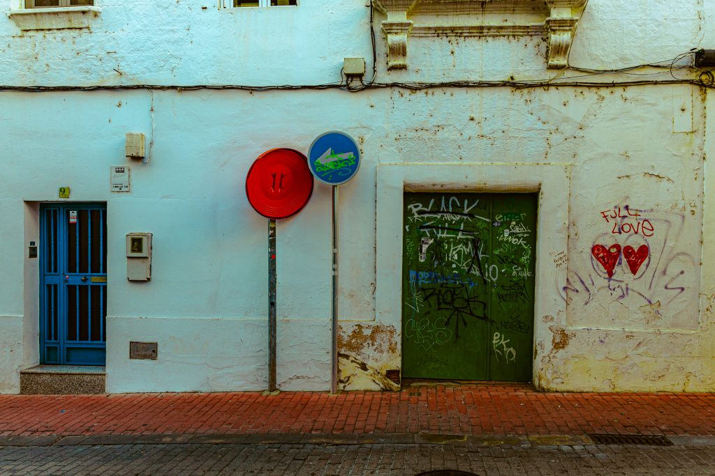 A green door somewhere in Mérida, Spain.
